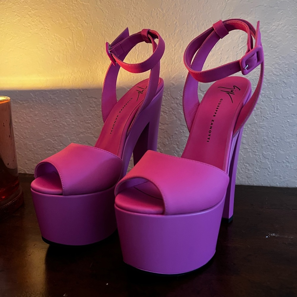 Brand New Giuseppe Zanotti Barbie Pink Platform Heels